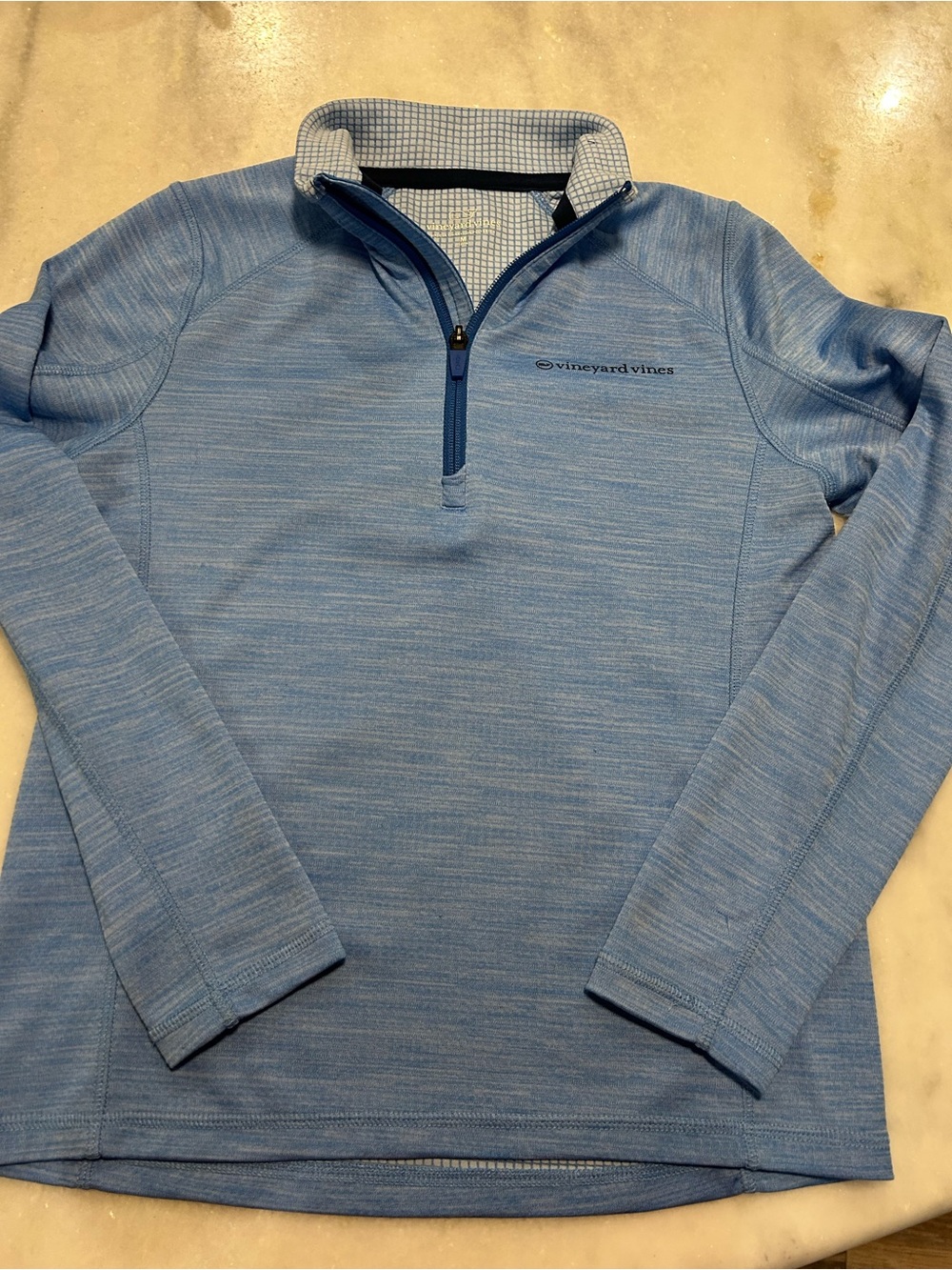 EUC vineyard Vines Boys Sankaty Pullover - M 12-14